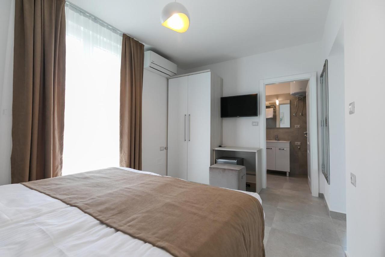 Nadija Apartmani 波雷奇 外观 照片