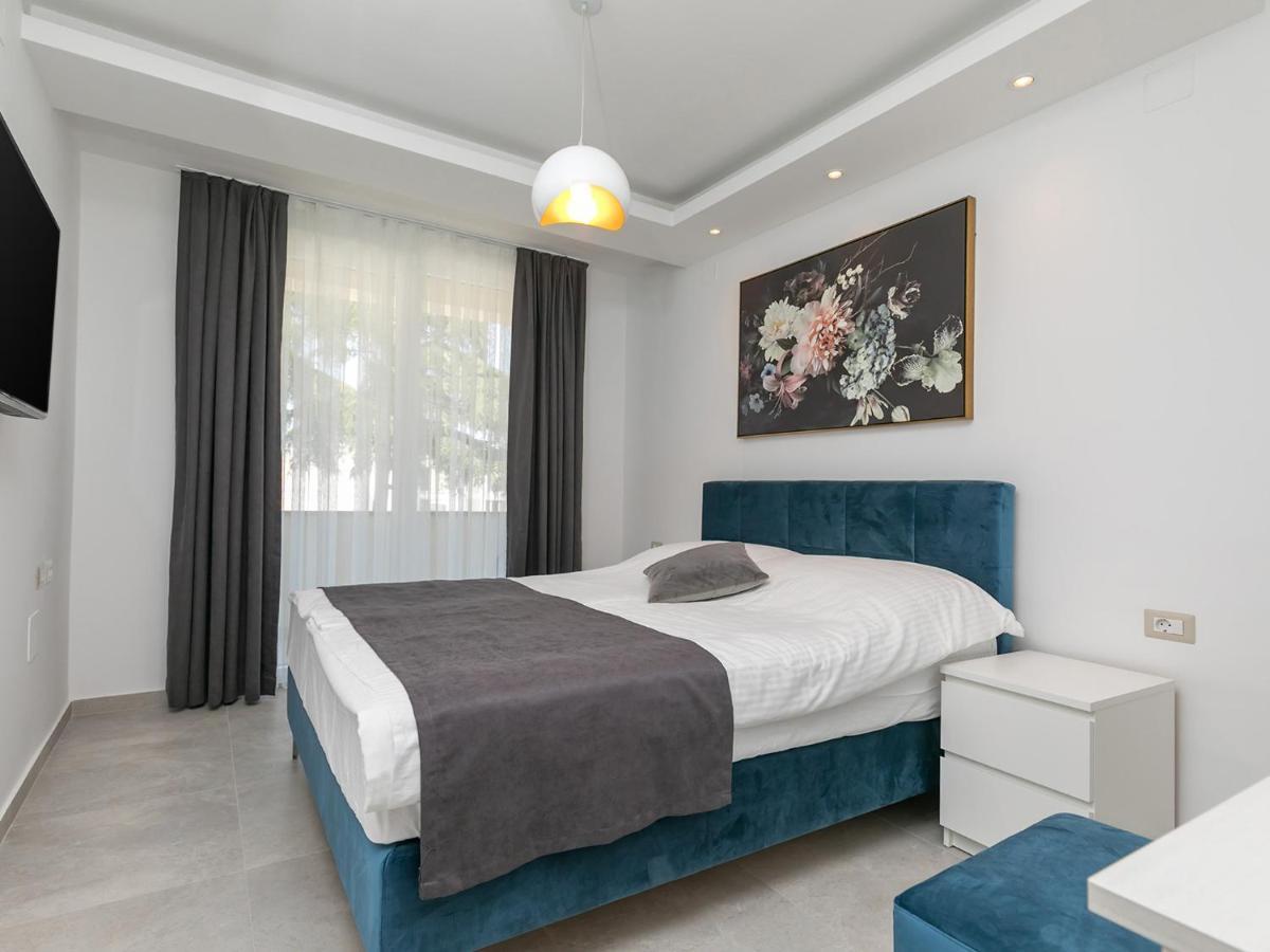 Nadija Apartmani 波雷奇 外观 照片
